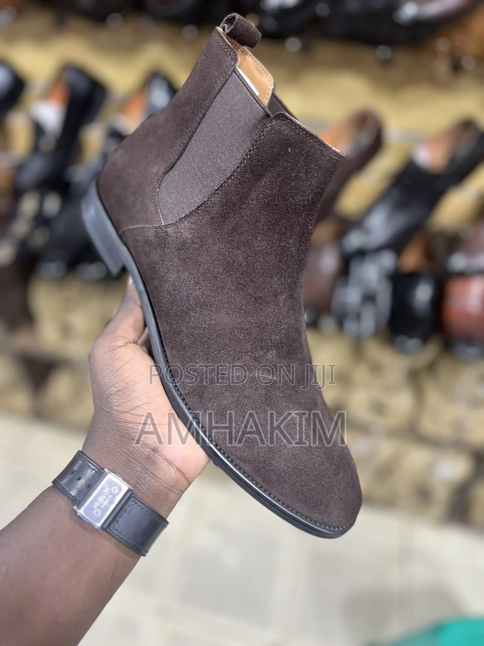 Chelsea Classic Anax Suede Boots in Stock
