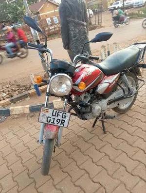 TVS HLX 125 2021 Red