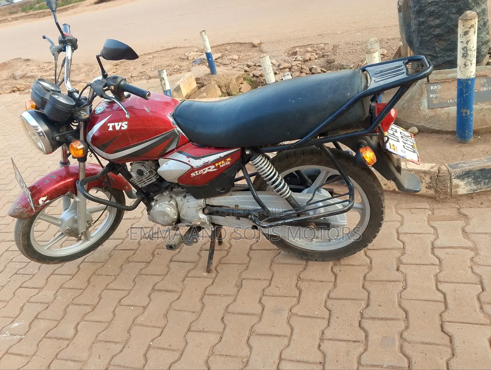 TVS HLX 125 2021 Red