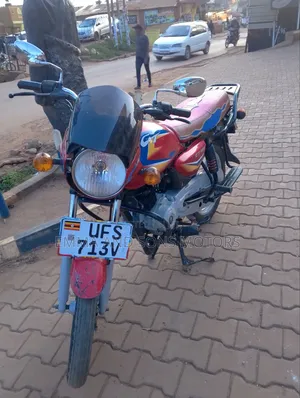 Photo - Bajaj Boxer 125 2023 Red