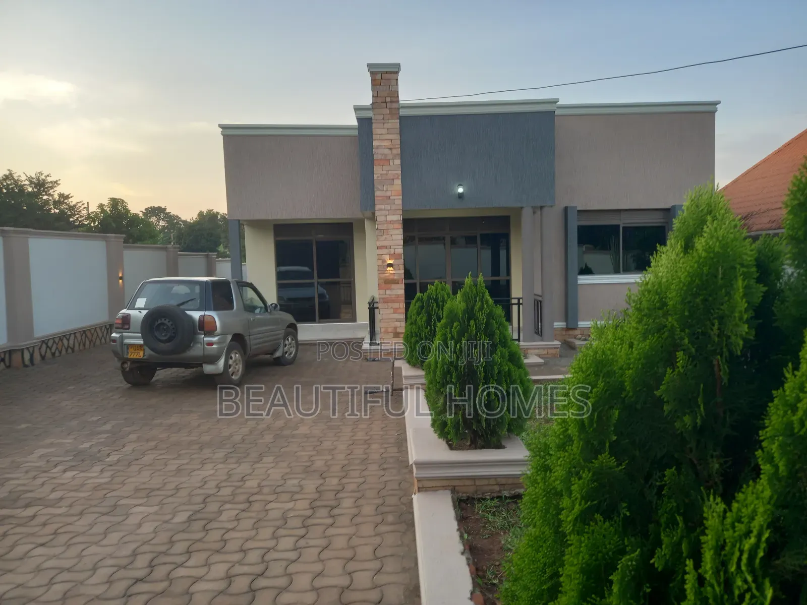 Furnished 4bdrm House in Kira for sale