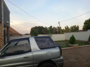 Furnished 4bdrm House in Kira for sale