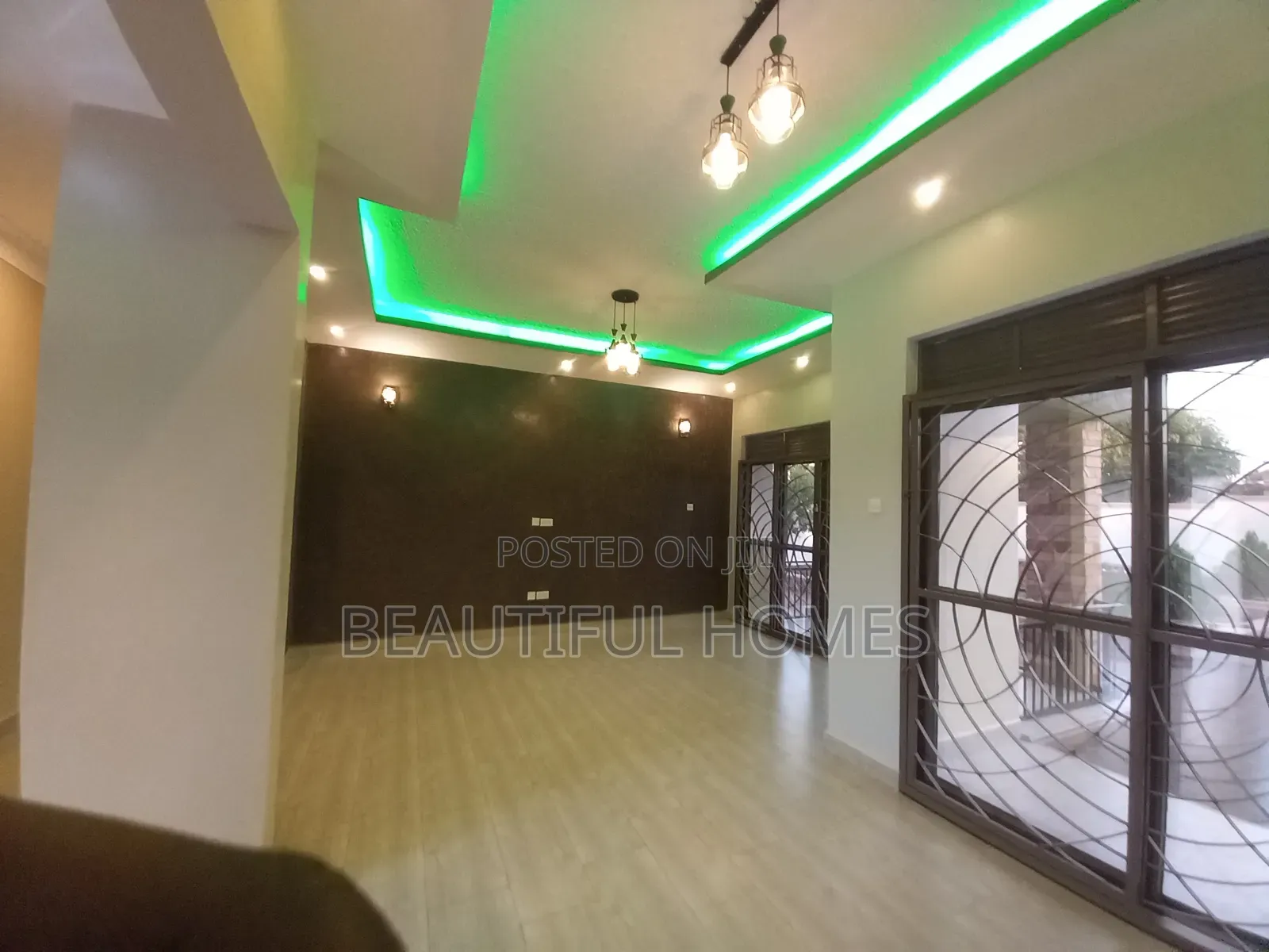 Furnished 4bdrm House in Kira for sale
