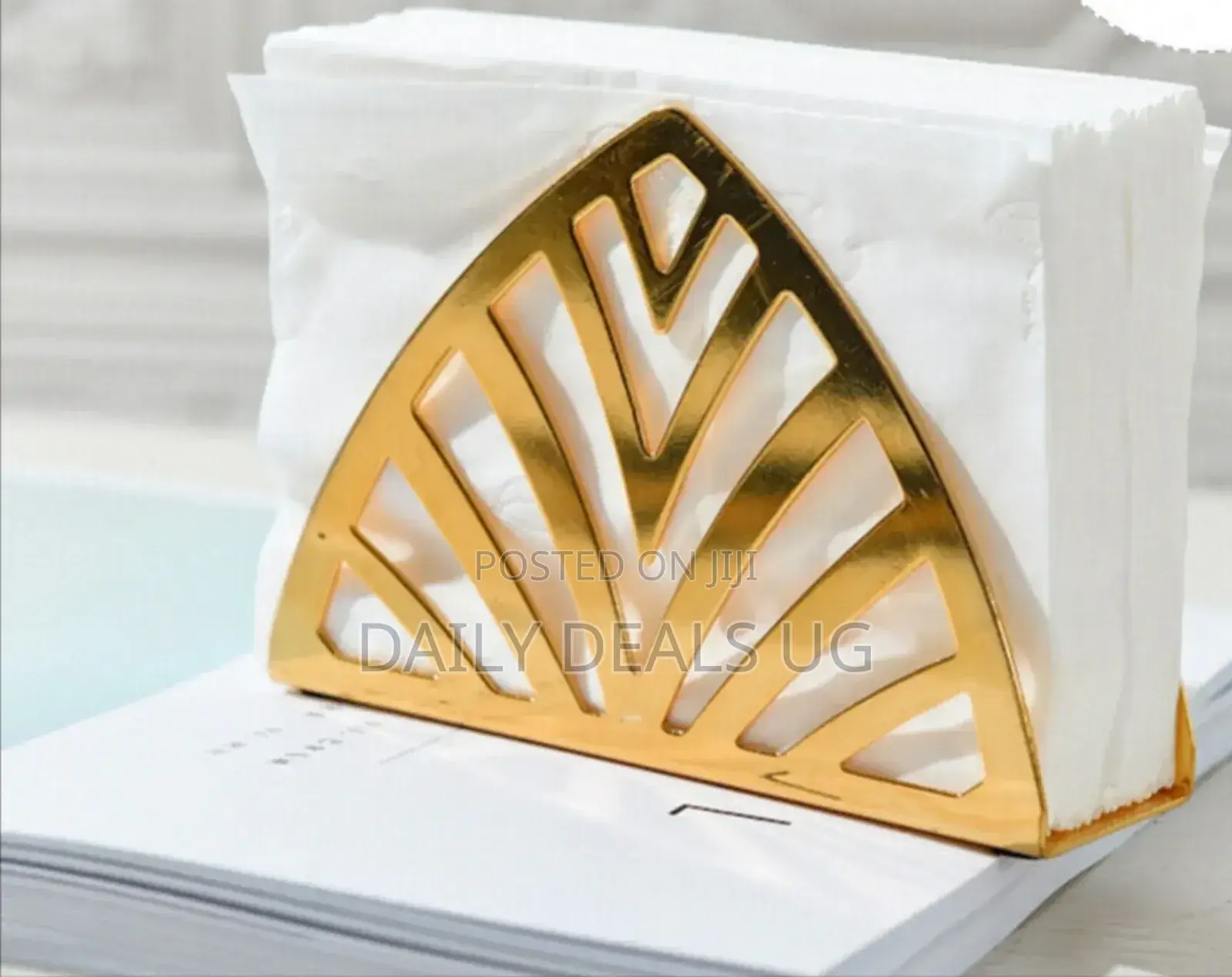 Triangle Tissue Holder