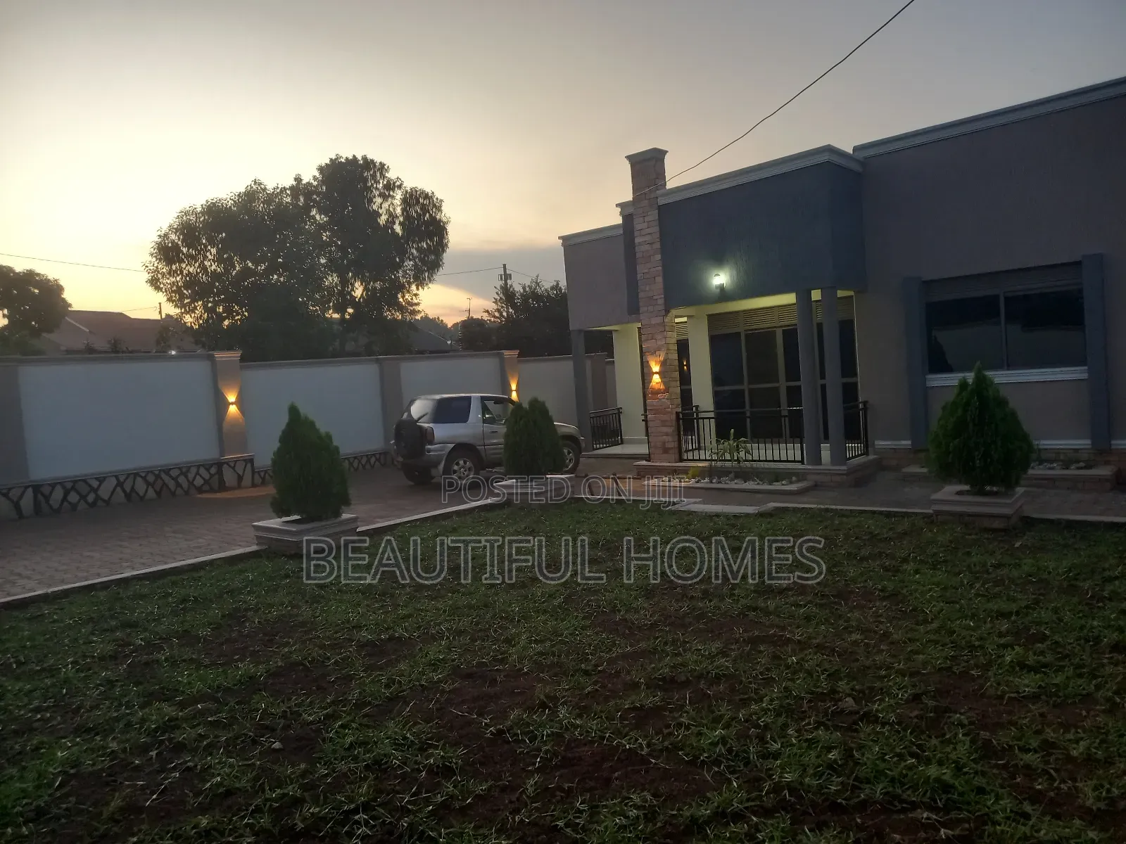 Furnished 4bdrm House in Kira for sale