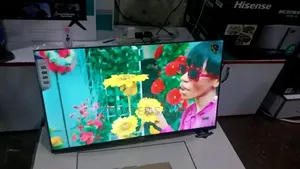 Brand New LG 43 Inches Digital Flat Screen With Inbuilt Deco