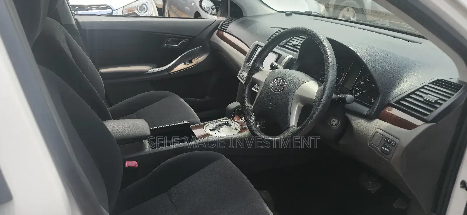 Toyota Premio 2015 White