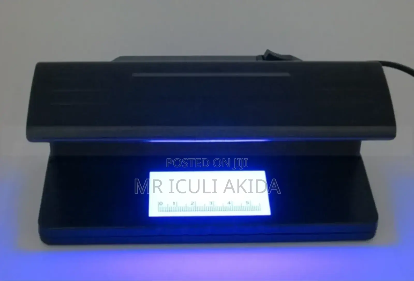 Portable UV Light Counterfeit Currency Fake Money Detector
