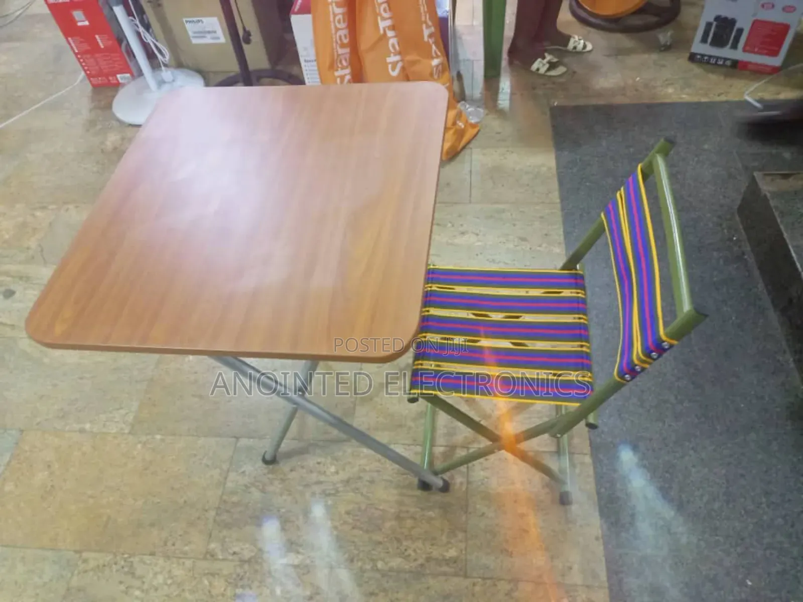 Foldable Reading Table With a Chair