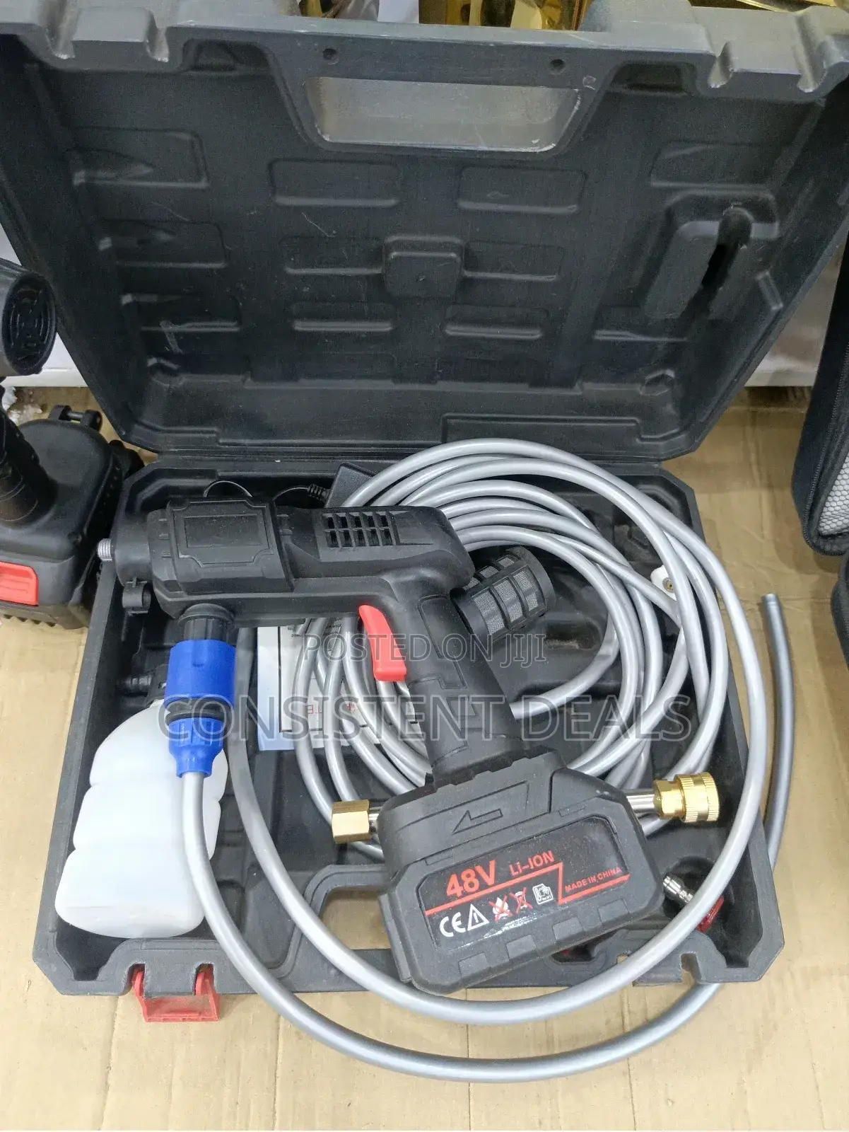 High Pressure Rechargeable Hand Car Washing Machine