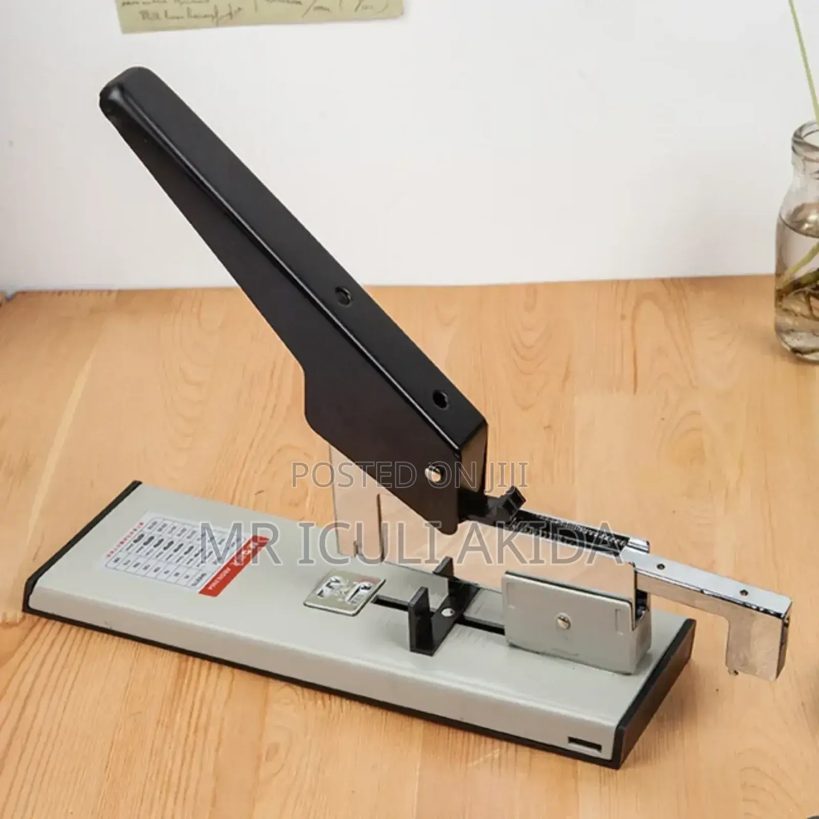Heavy-Duty Manual Metal Desktop Stapler Machine WTH Long Arm