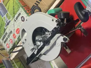 “7”Electric Circular Saw DCA Brand