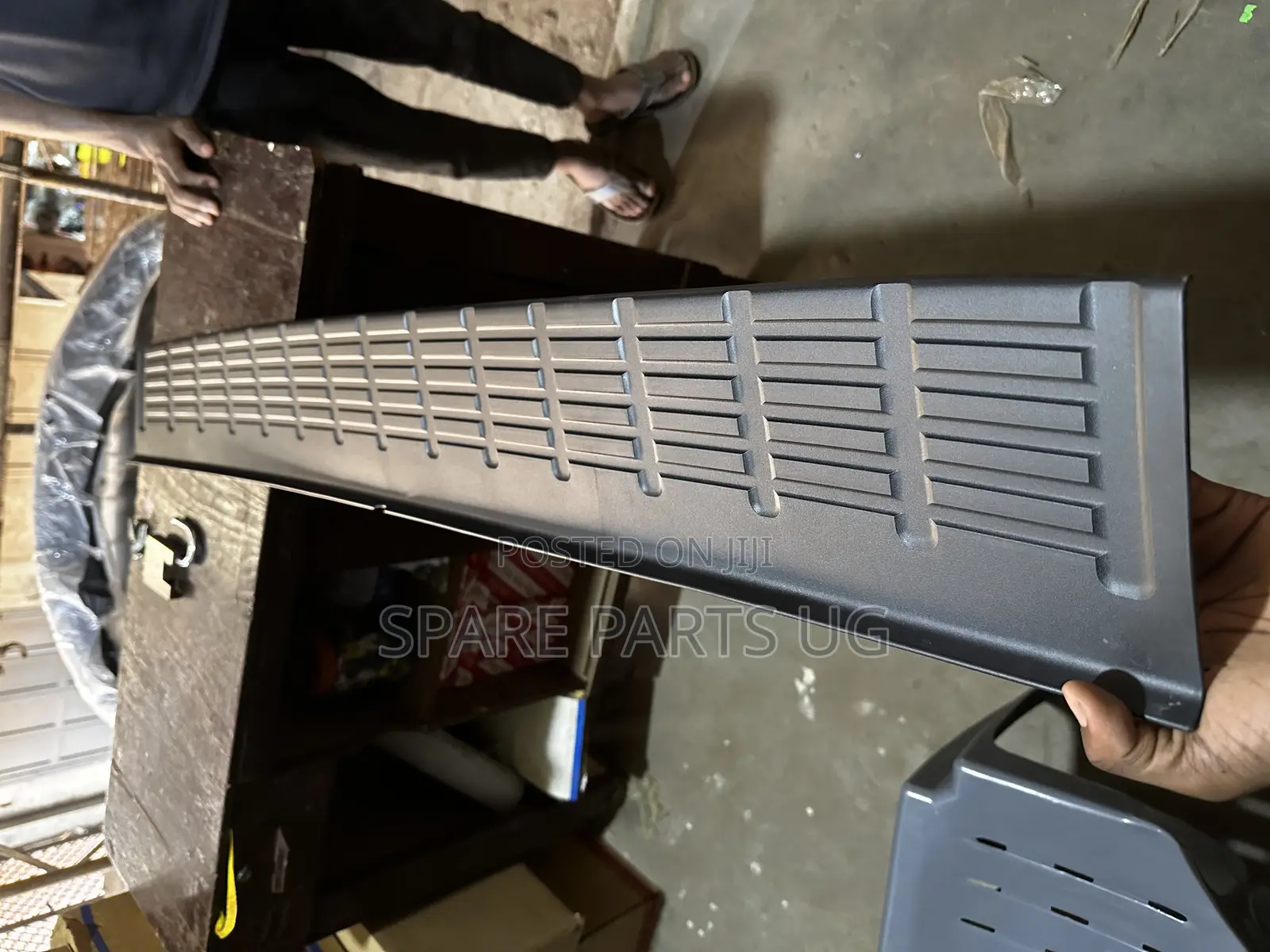 Hilux Vigo Rear Bumper Middle Cover