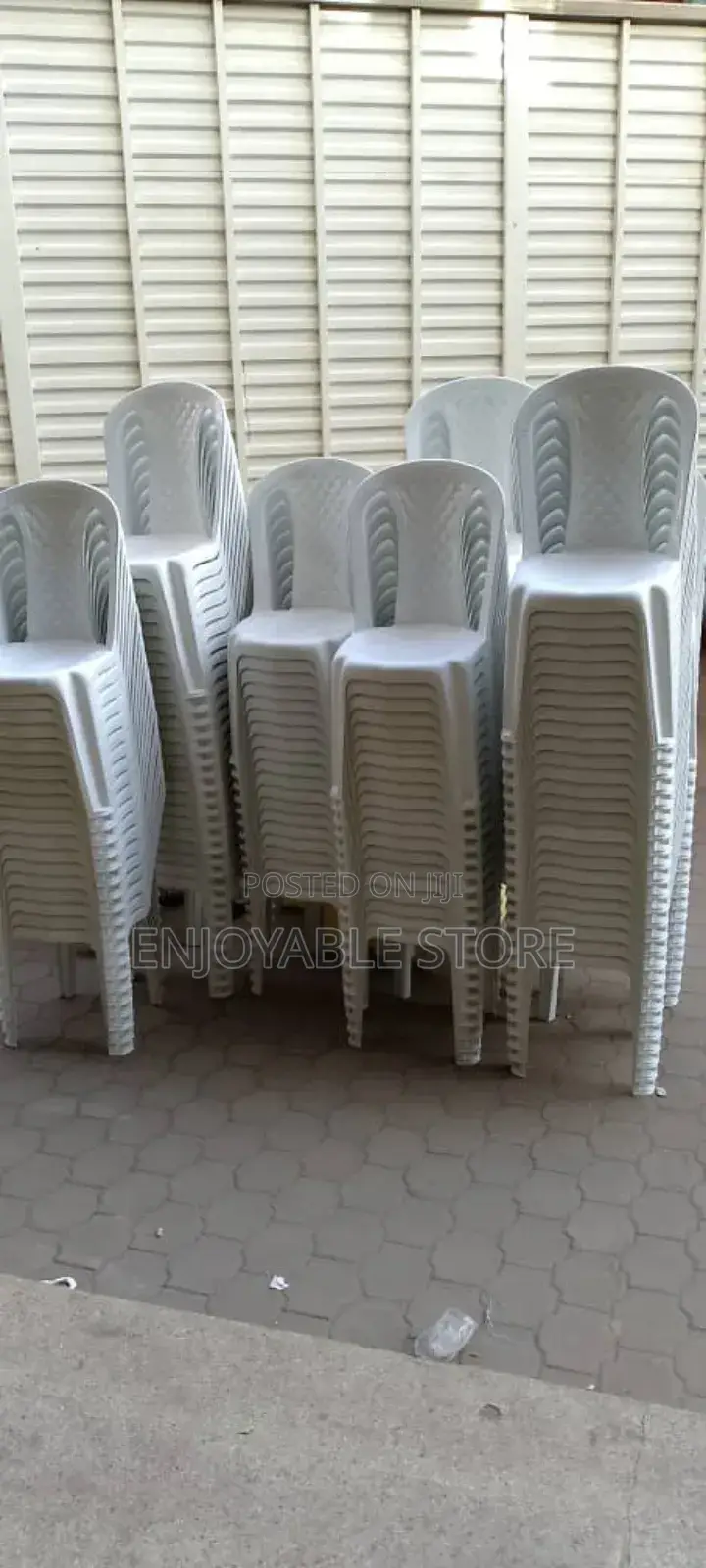 White Plastic Chairs Plastic Chairs