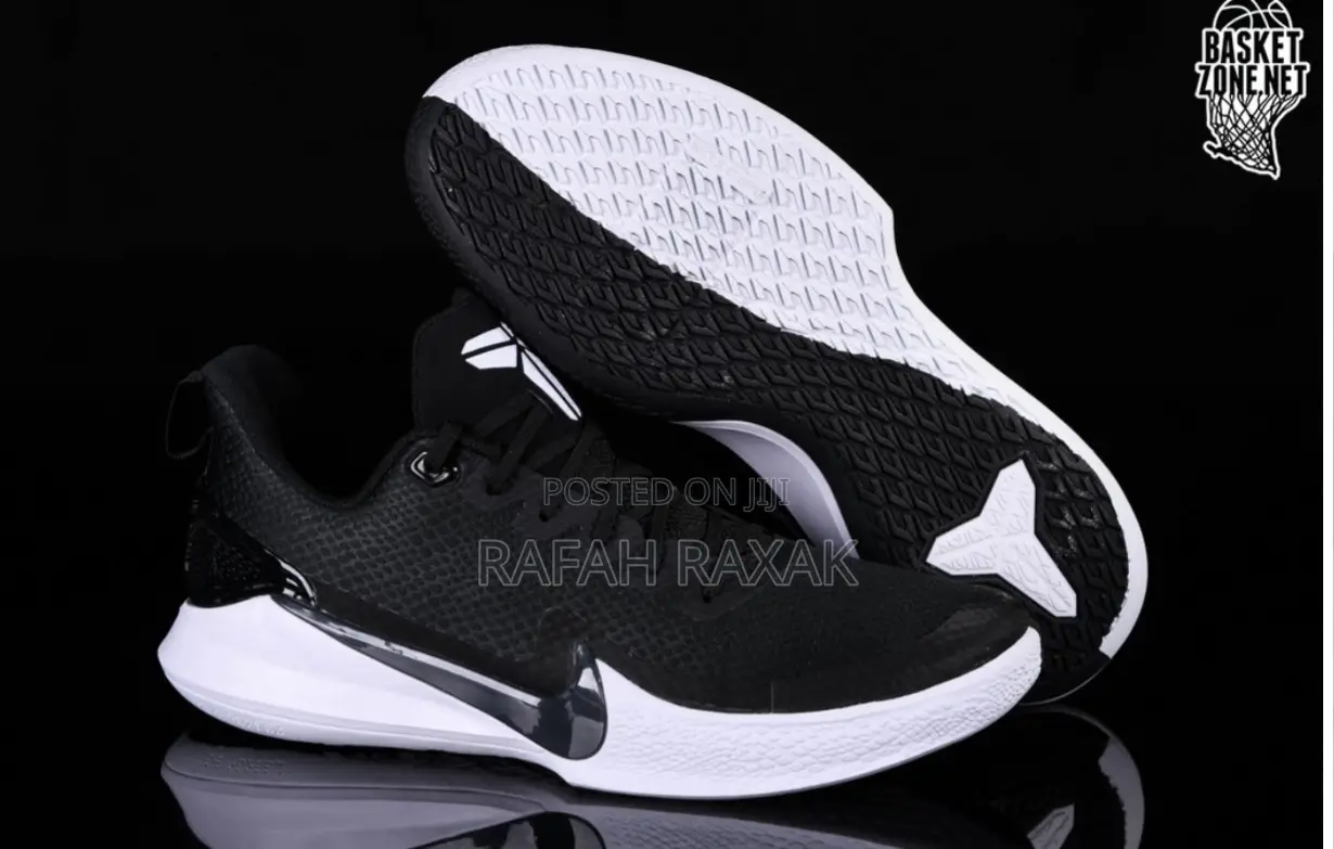Original Black/White Nike Kobe Mamba Focus Basketball Shoes