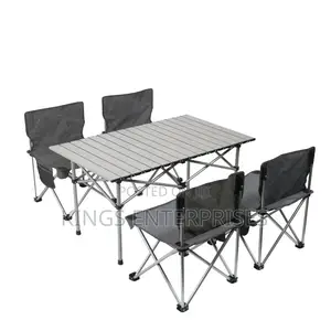 Set of 4 Foldable Camping Chairs and Table