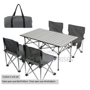 Set of 4 Foldable Camping Chairs and Table