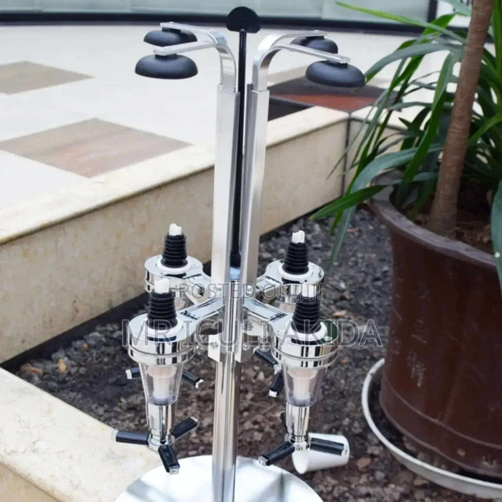 4bottle Bar Butler/Holder for Liquor/Spirits/Wine Dispenser