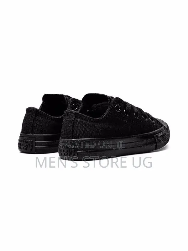 Plain Black All Stars Converse Shoes