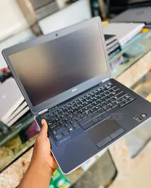 Laptop Dell Latitude 7440 4GB Intel Core I5 HDD 500GB