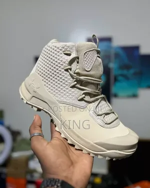 Underarmour Gore Tex Boots Stylish