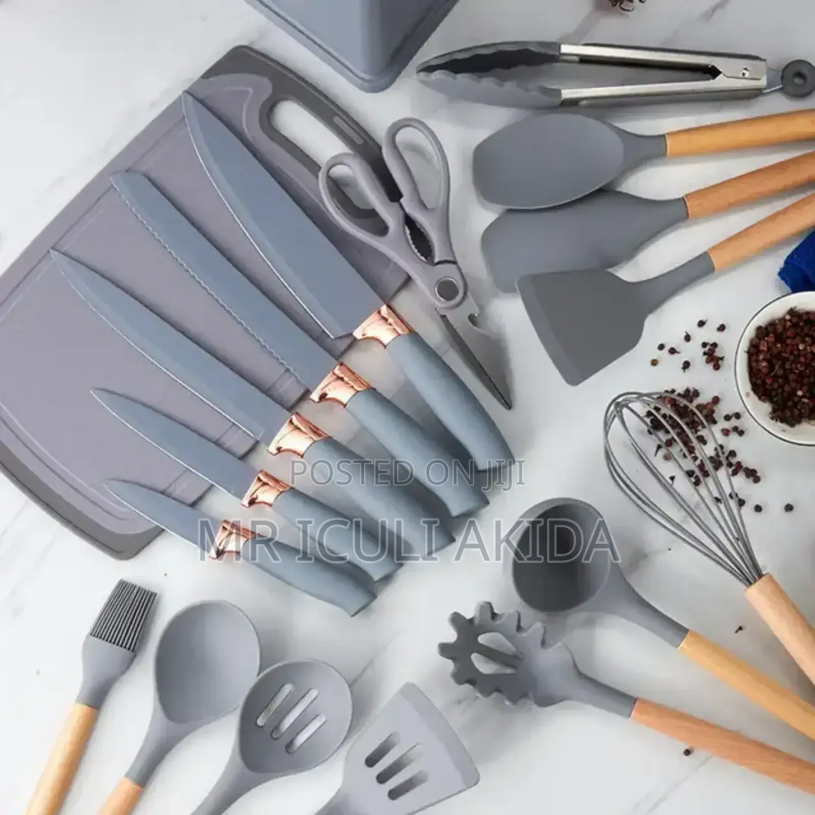 19pc Silicone Kitchen Set WTH Wooden Handle Chopping Board
