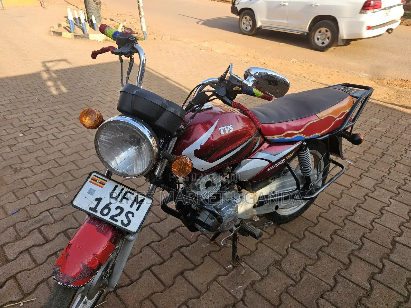 TVS HLX 125 2023 Red