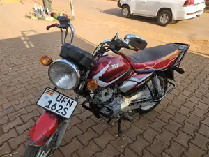 TVS HLX 125 2023 Red
