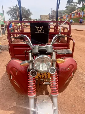 Tricycle 2023 Red