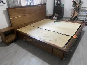 King Platform Mugavu Bed