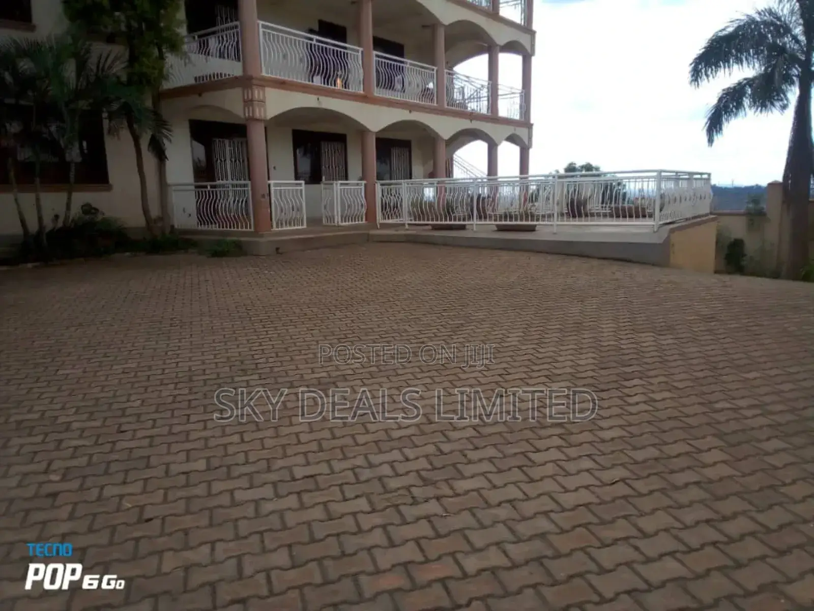 The All Flat for Rent Good for School in Kisaasi