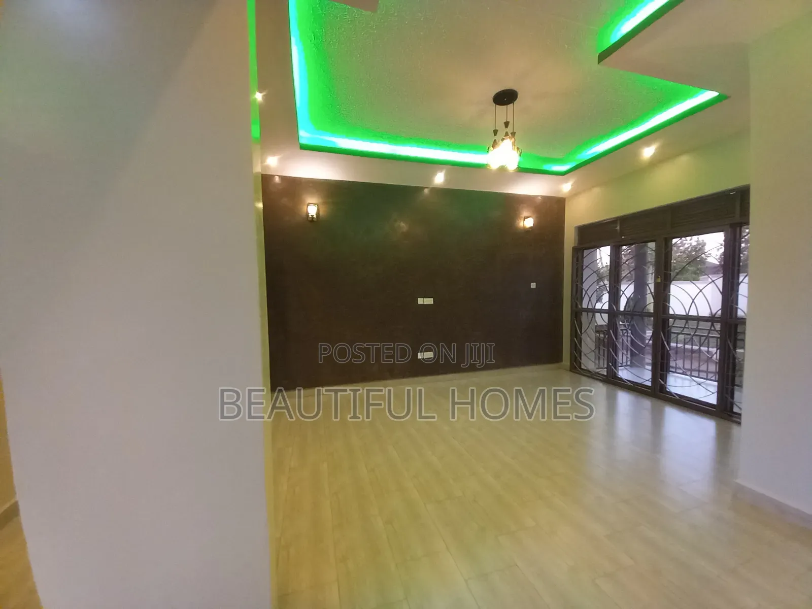 Furnished 4bdrm House in Kira for sale