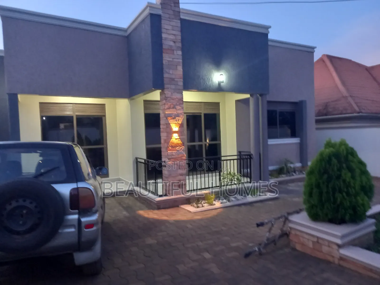 Furnished 4bdrm Bungalow in Kira for sale