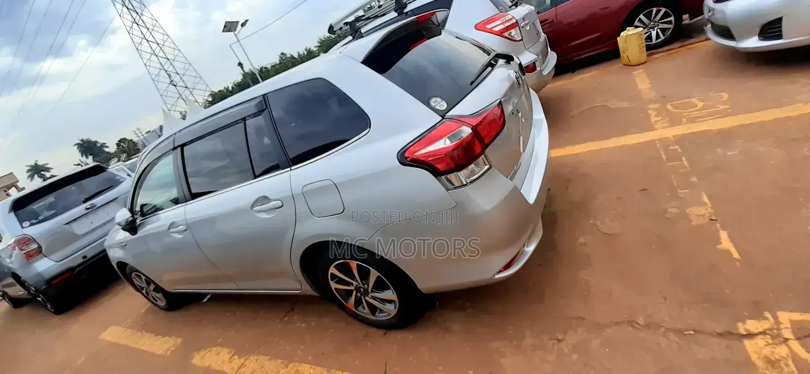 Toyota Corolla Fielder 2015 Silver