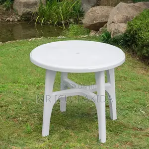 General Use Home,Bar, Restaurant Round Plastic Coffee Table