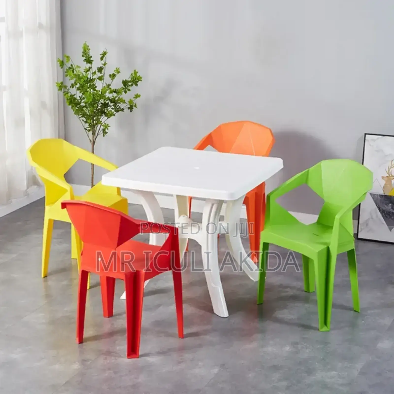Square Plastic Table With 4heavy Duty Unique Chairs WTH Arms