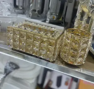 Table Glass Tissue Holder