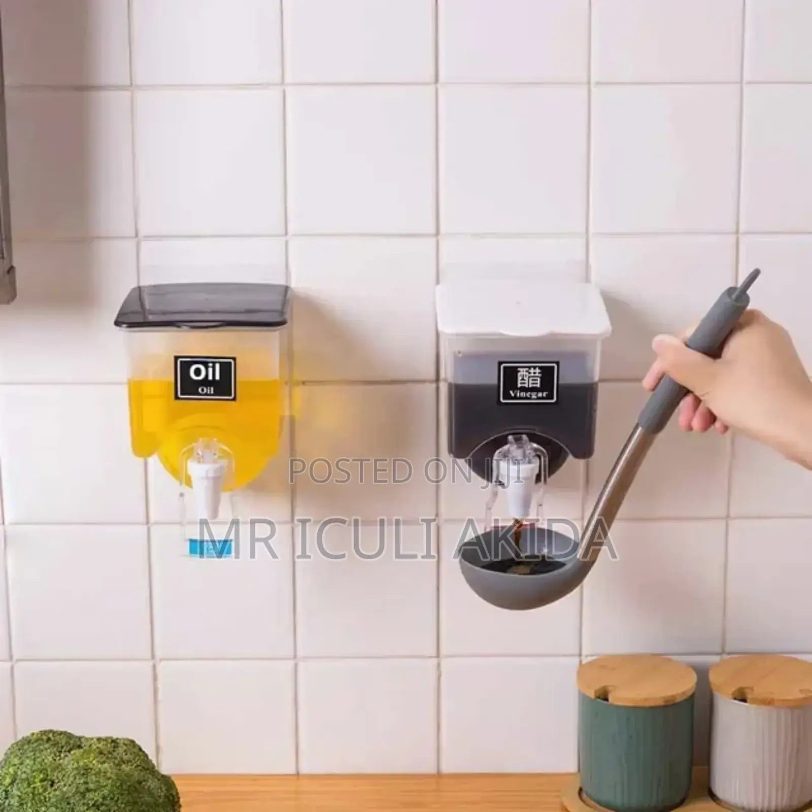 Kitchen Oil/Vinegar/Soy Sauce Wall Mounted Dispenser Jar