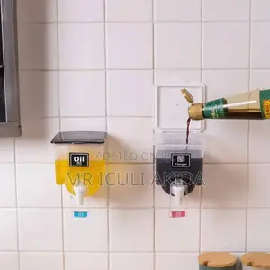 Kitchen Oil/Vinegar/Soy Sauce Wall Mounted Dispenser Jar