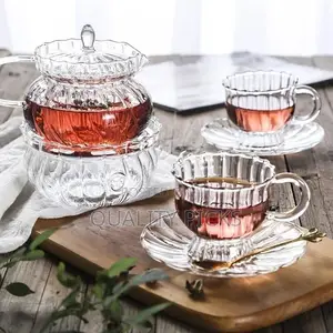 6 Pieces of Glass Tea Cups and Saucers Sets