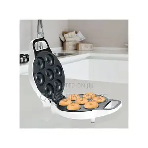 7 Slice Donut Maker - White.