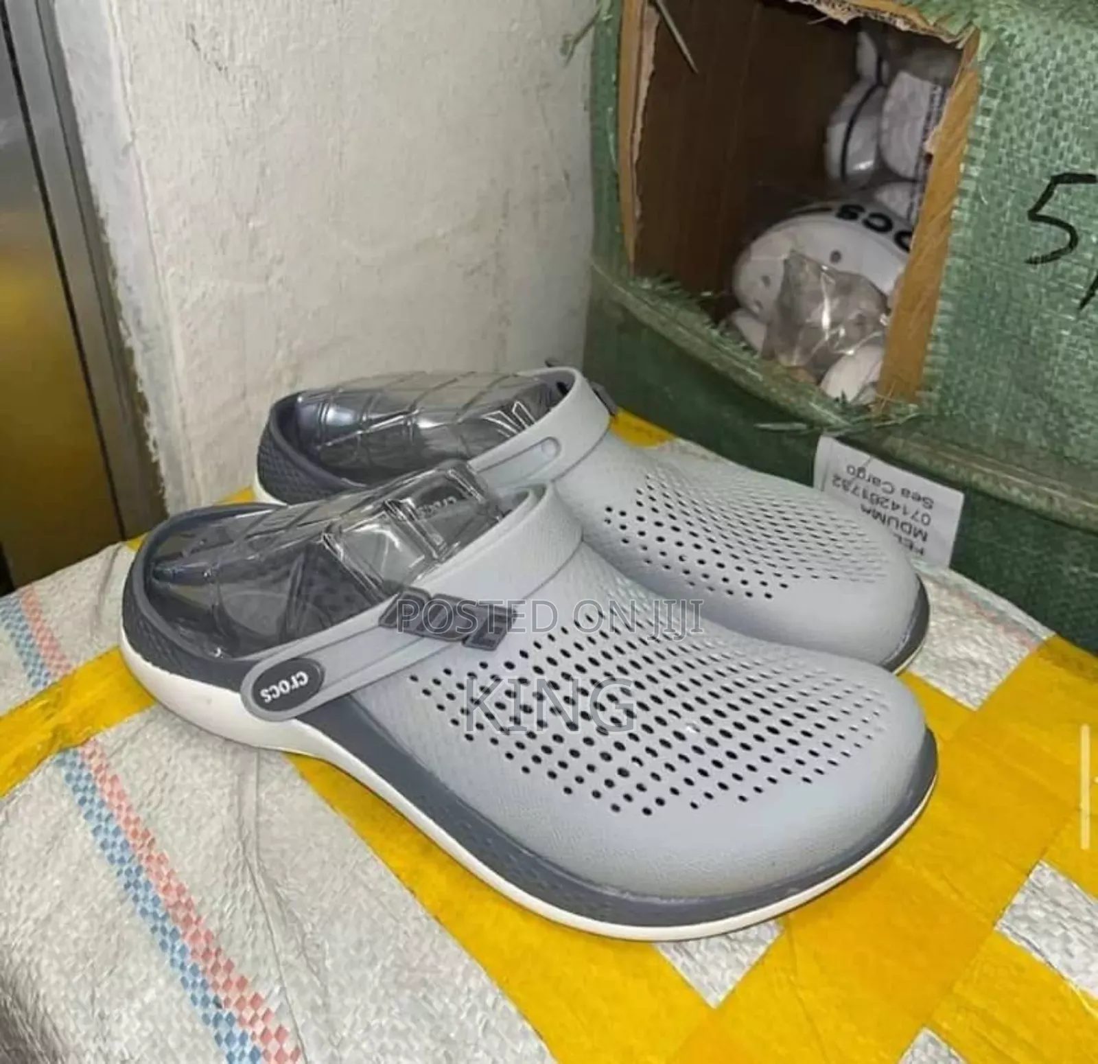 Grand Casual Crocs