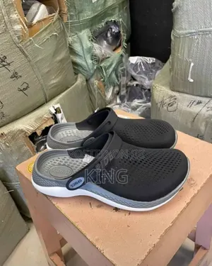 Unique Casual Crocs