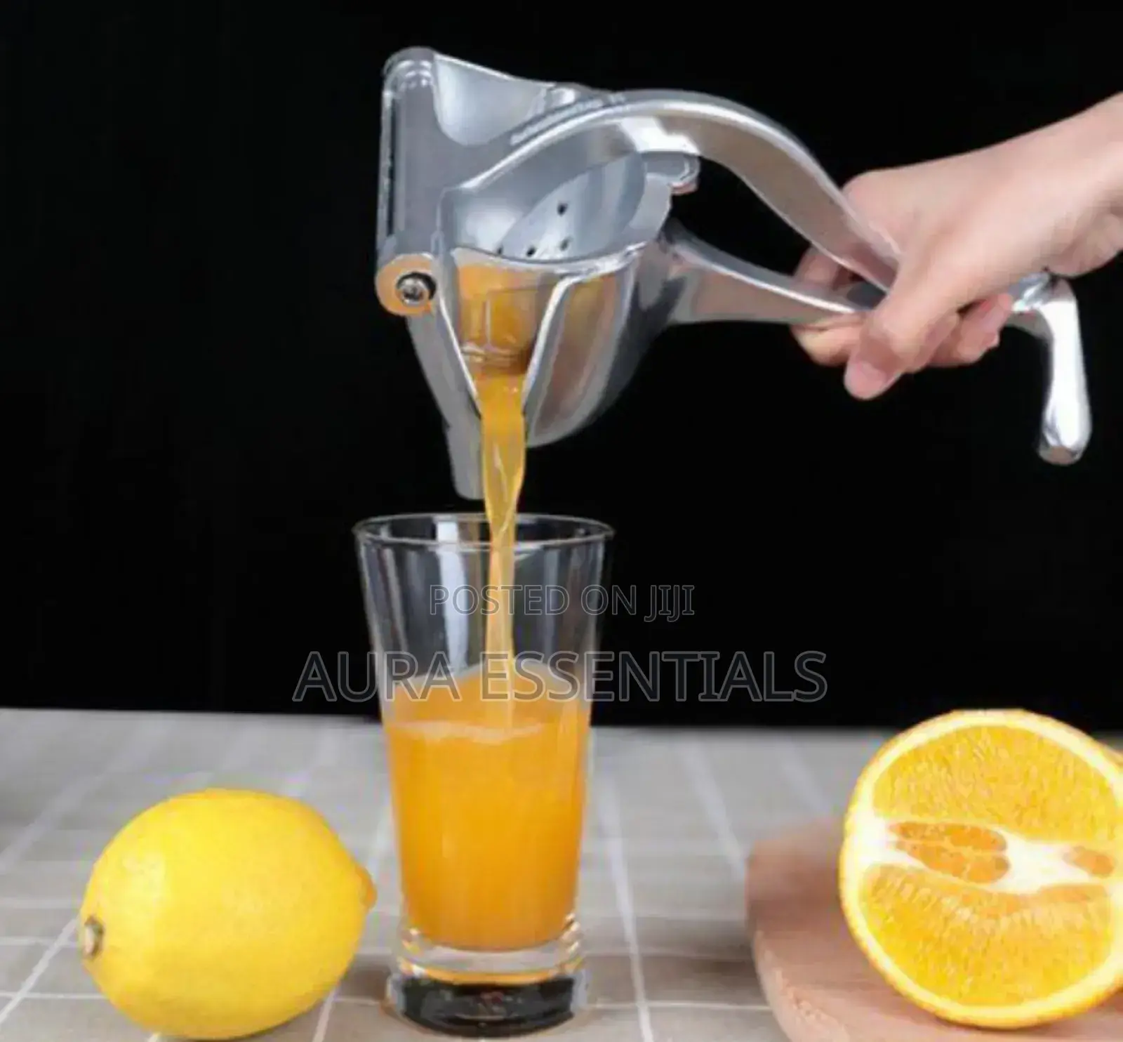 Metallic Fruit Juice Squeezer