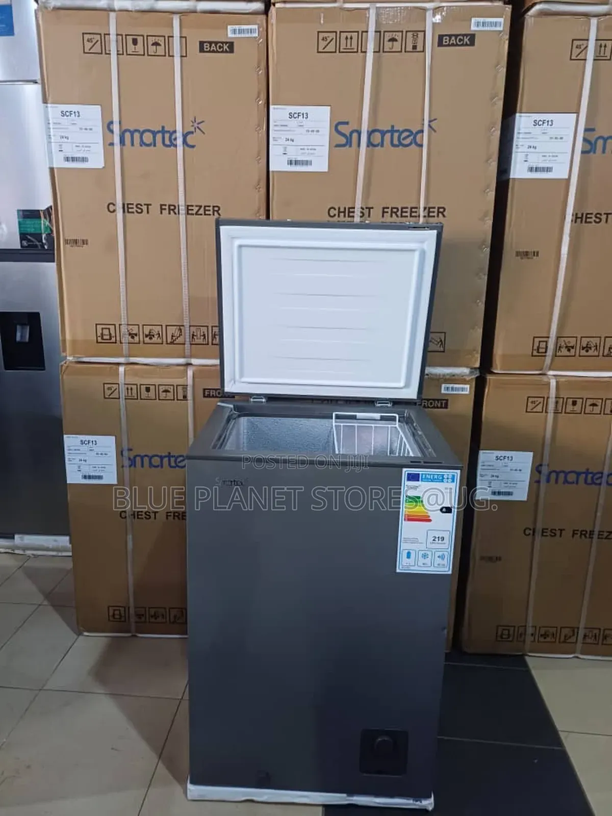 SMARTEC 130litres Chest/Deep Freezers \\ SFC13 \\ GREY