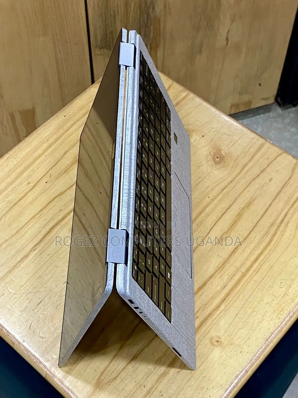 New Laptop Dell XPS 13 2-in-1 (9315) 16GB Intel Core I7 SSD 512GB