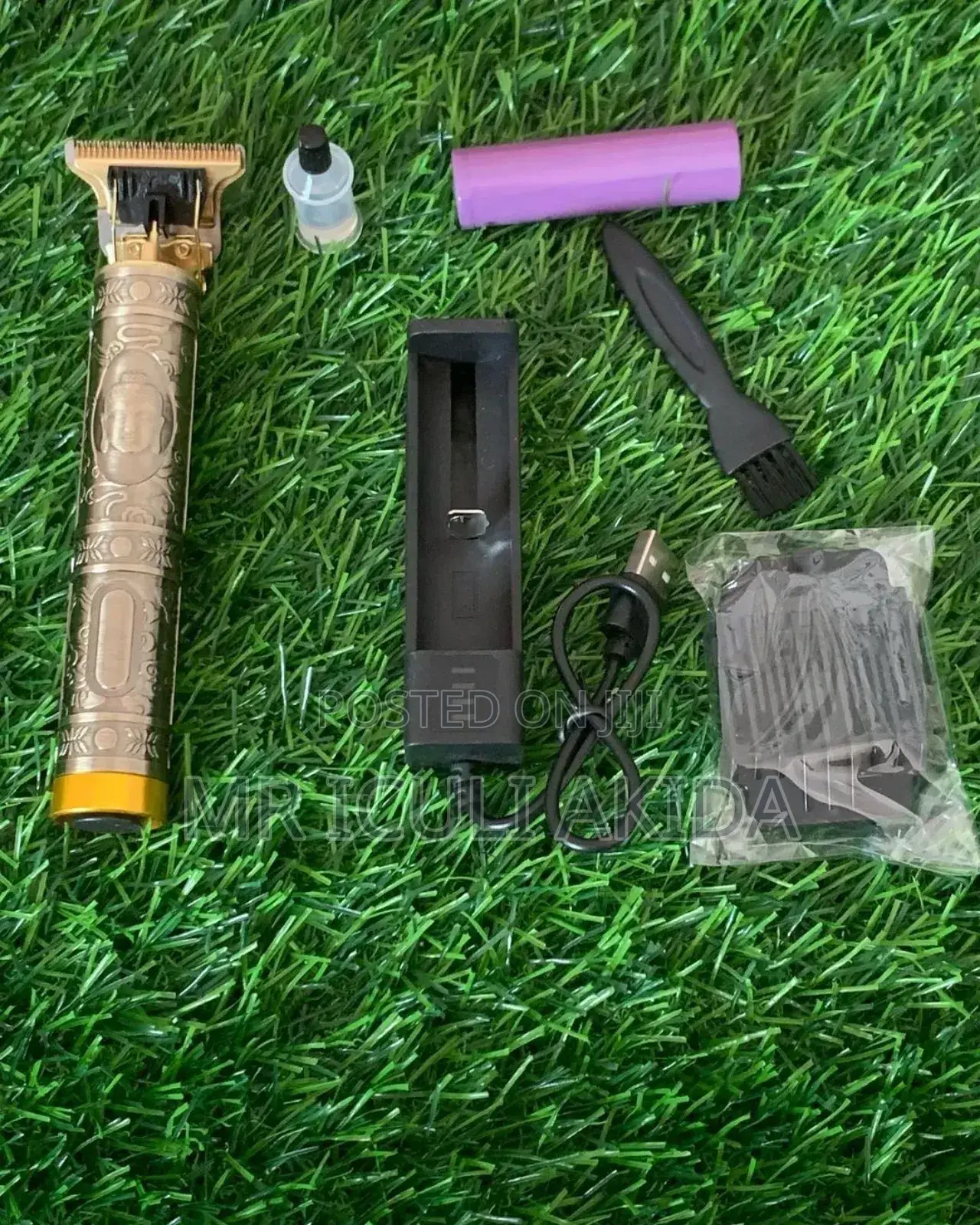 Vintage Rechargeable Gold Hair/Beard Clippers and Trimmers