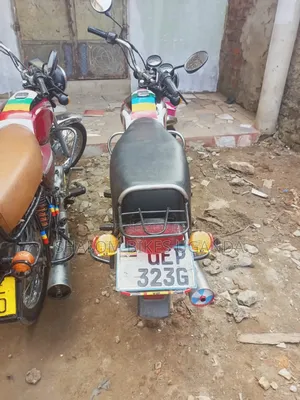 Bajaj Boxer 2019 Red