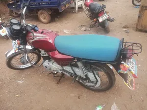 Bajaj Boxer 2020 Red