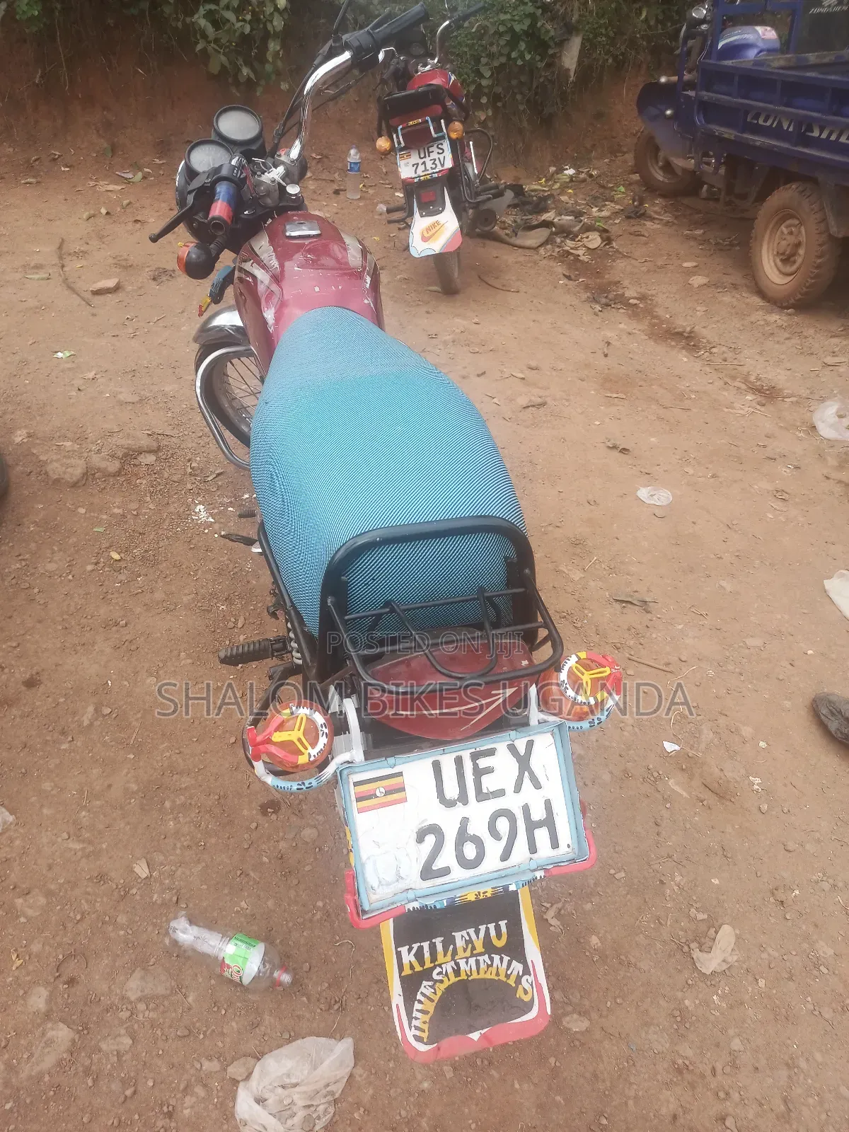 Bajaj Boxer 2020 Red